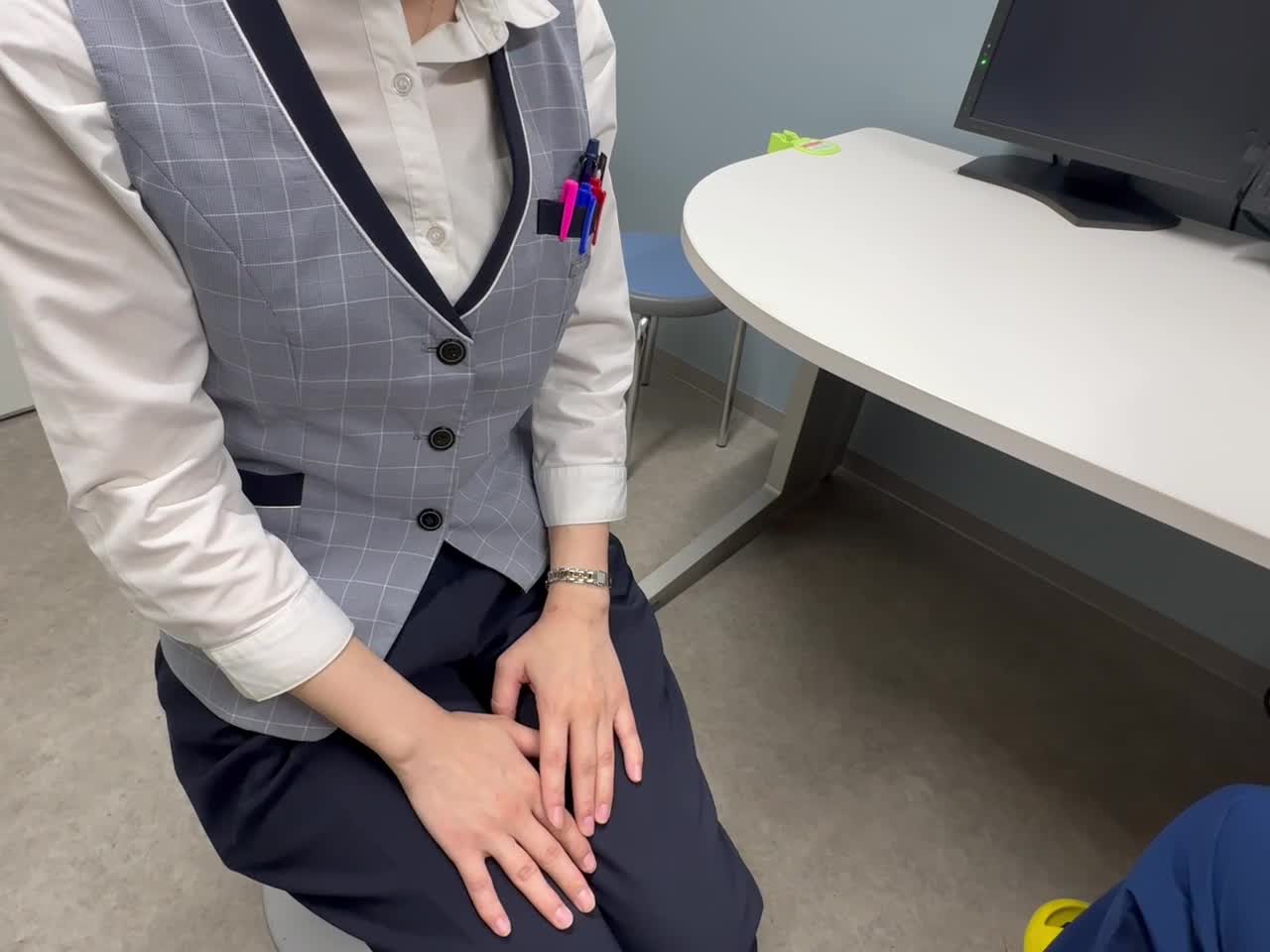 動画80-1　手の診察